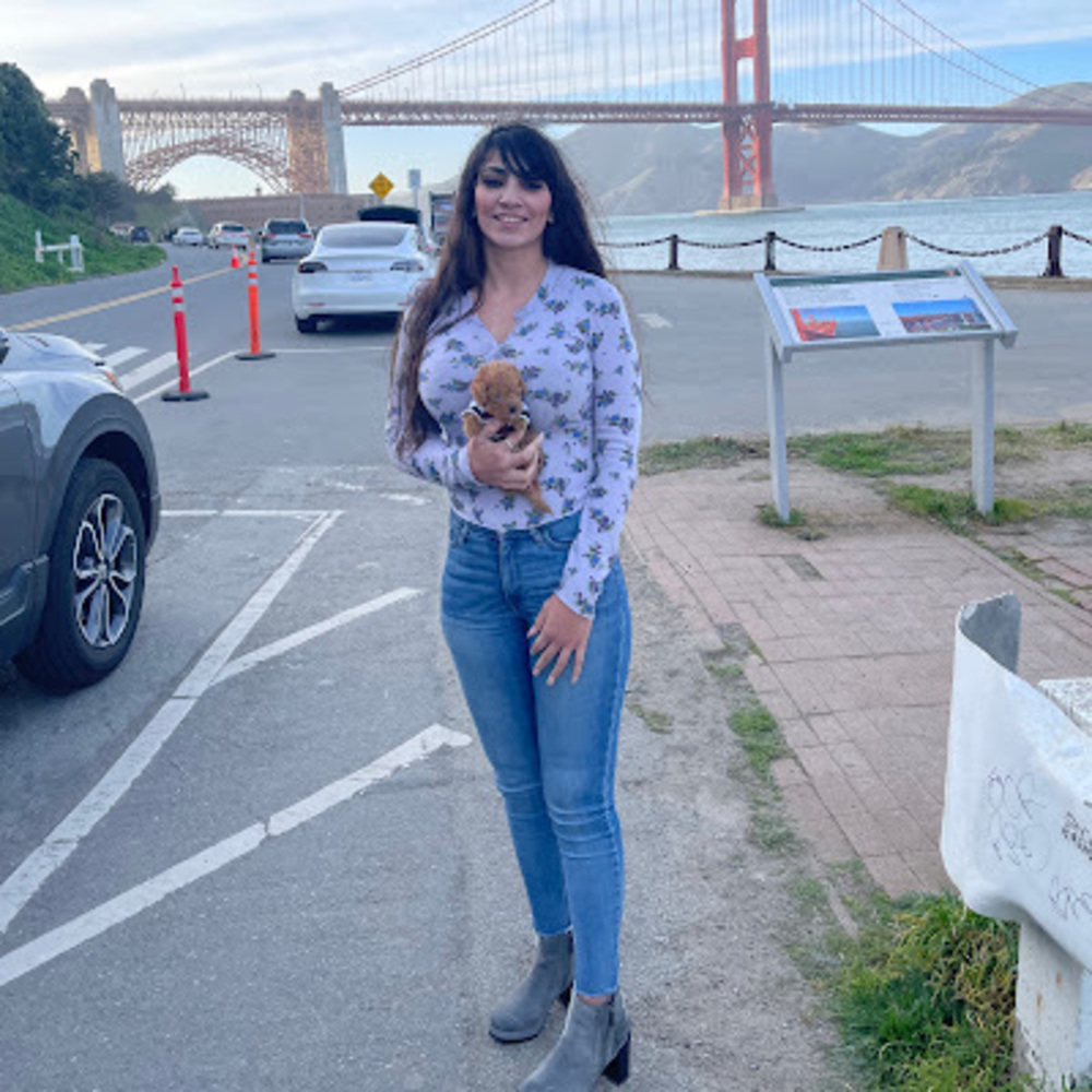 Meet your Posher, Cintia